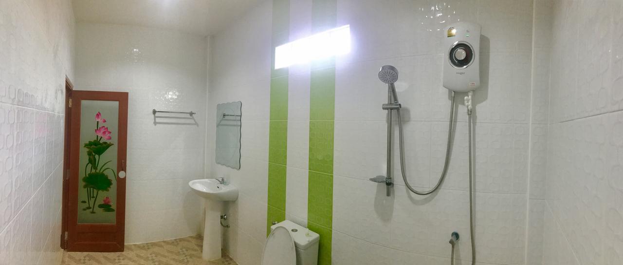 Hotel Huan Soontaree Ban Phe Exterior foto